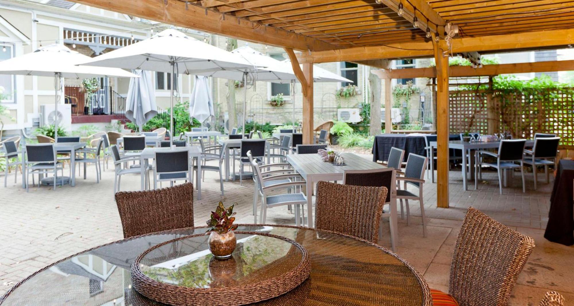 Idlewyld Inn & Spa Лондон Экстерьер фото